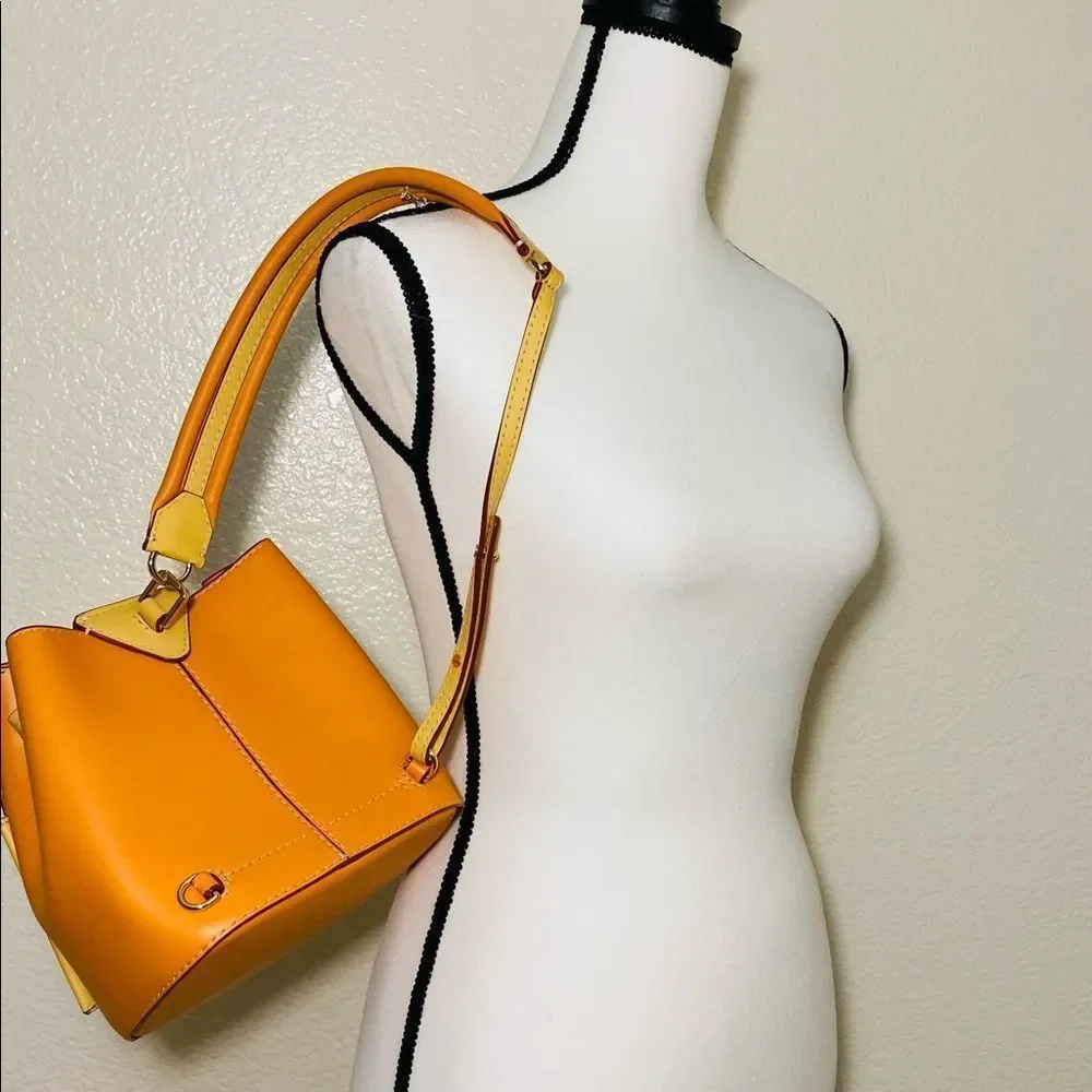 DANSE LENTE Leather Bucket Bag. London. - Picture 10 of 12